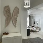 2 Bedroom In Apartment *