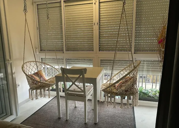 2 Bedroom In Lägenhet Torremolinos