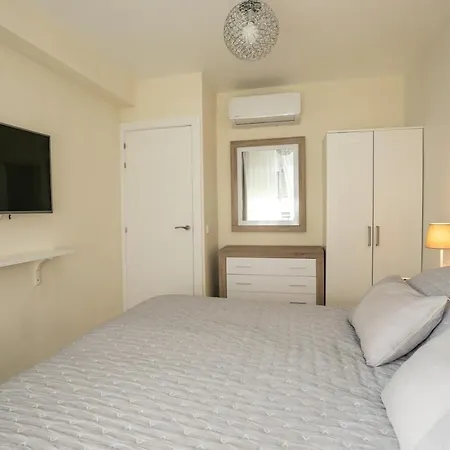 2 Bedroom In *